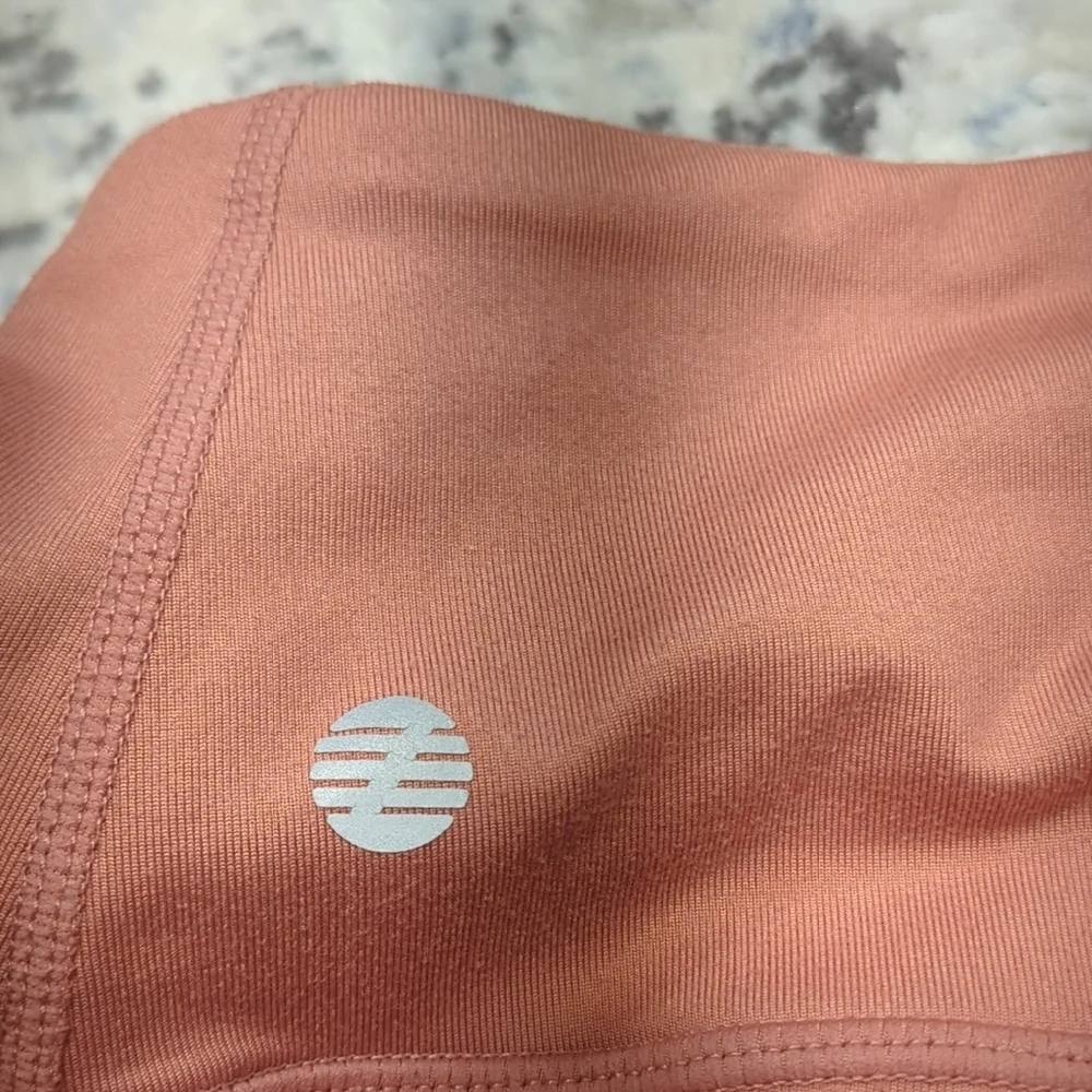 Peach High-Waisted Leggings - Picture 4 of 6